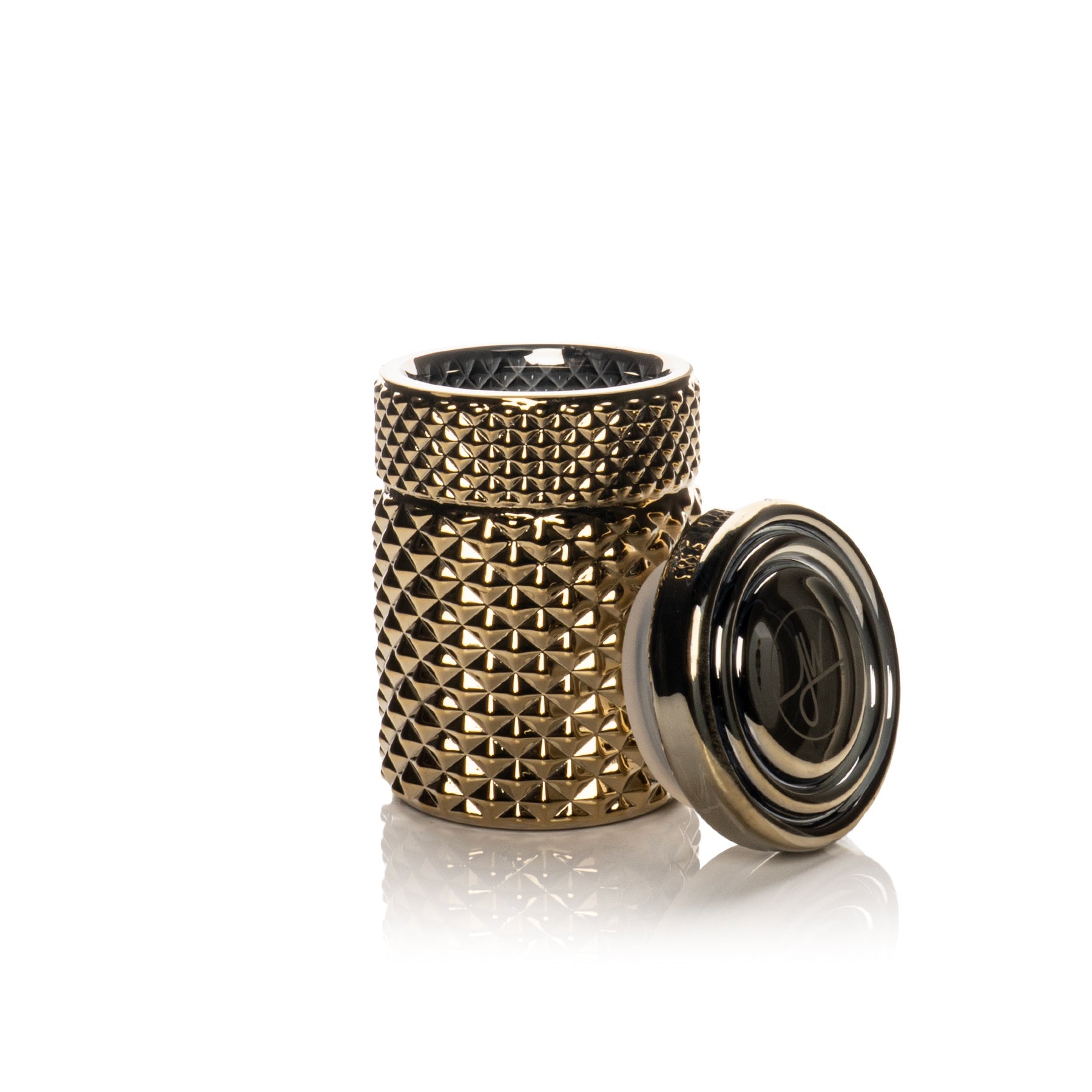 Gold Glass Jar
Storage, refined.

Engineered to nest perfectly inside the Twenties Collection signature ashtray, this jar keeps your setup clean, organized, and visually cohesive between moments.

📦 DETAILS
• 🧪 100% borosilicate glass construction
• 🔒 Silicone-sealed lid for an airtight fit
• 🌿 Designed to help preserve freshness
• 🧩 Designed to nest inside Twenties Collection ashtray
• 📏 Holds up to approx. 1/8 oz
• 🎁 Signature JW box with custom foam insert
